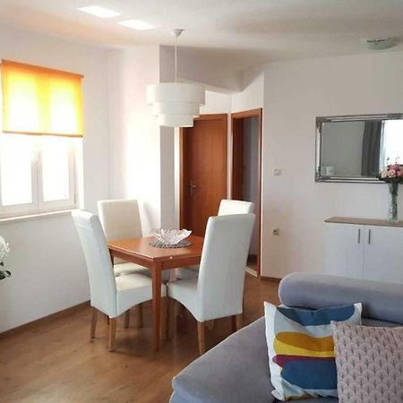 Cozy Apartment With Sea View Kaštela Exterior foto